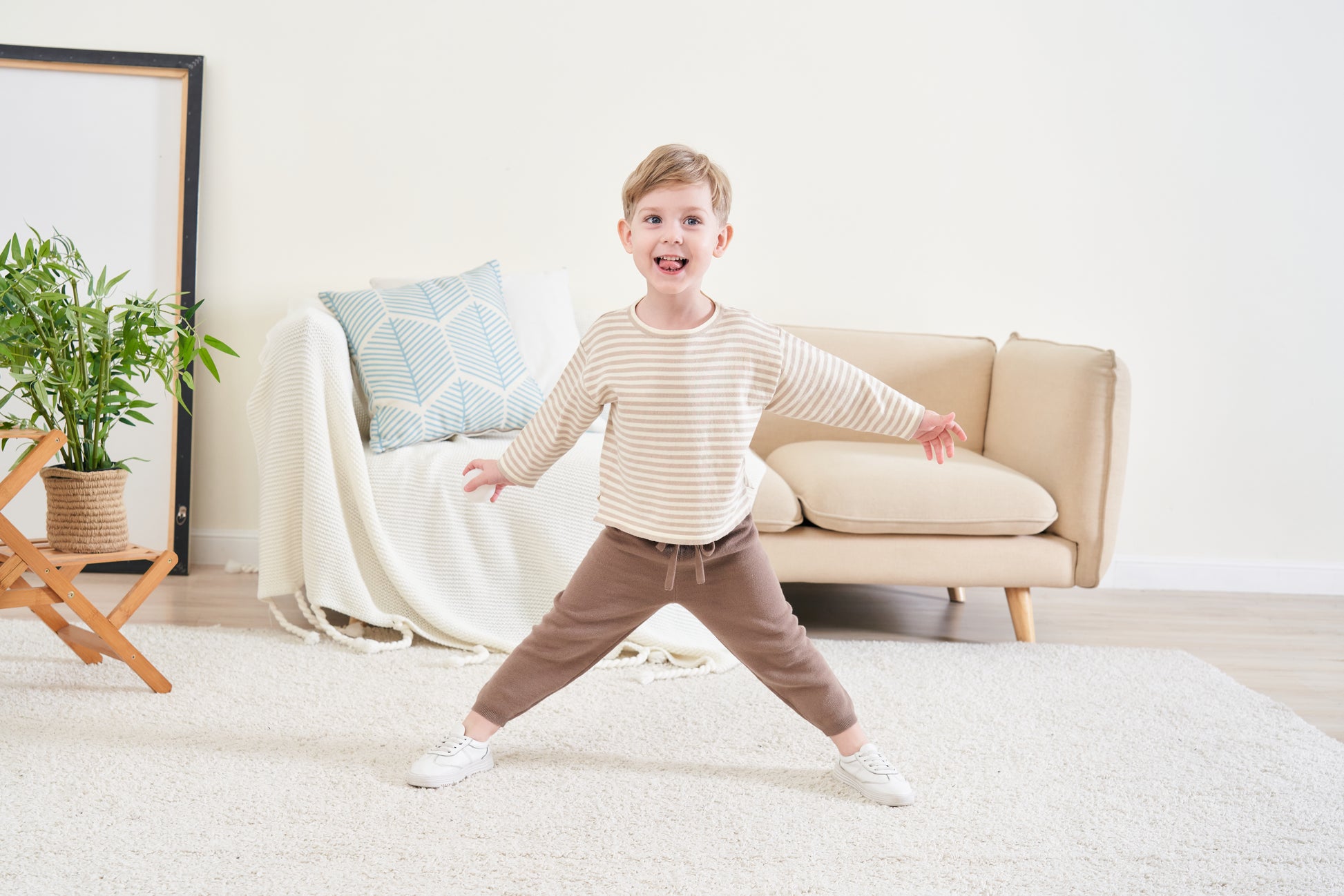 ORGANIC STRIPE PULL OVER SET - BEIGE & CREAM - Petit Smiles
