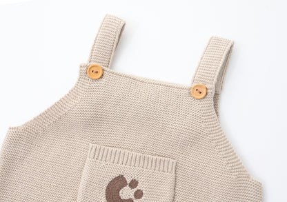 KNITTED CHOCO PULL OVER WITH BEIGE SINGLESUIT; 100% Organic Cotton; Pull Over made from GOTS-certified organic cotton; Rib finish at neck, cuffs and hem; Dropped shoulder; Relaxed fit.