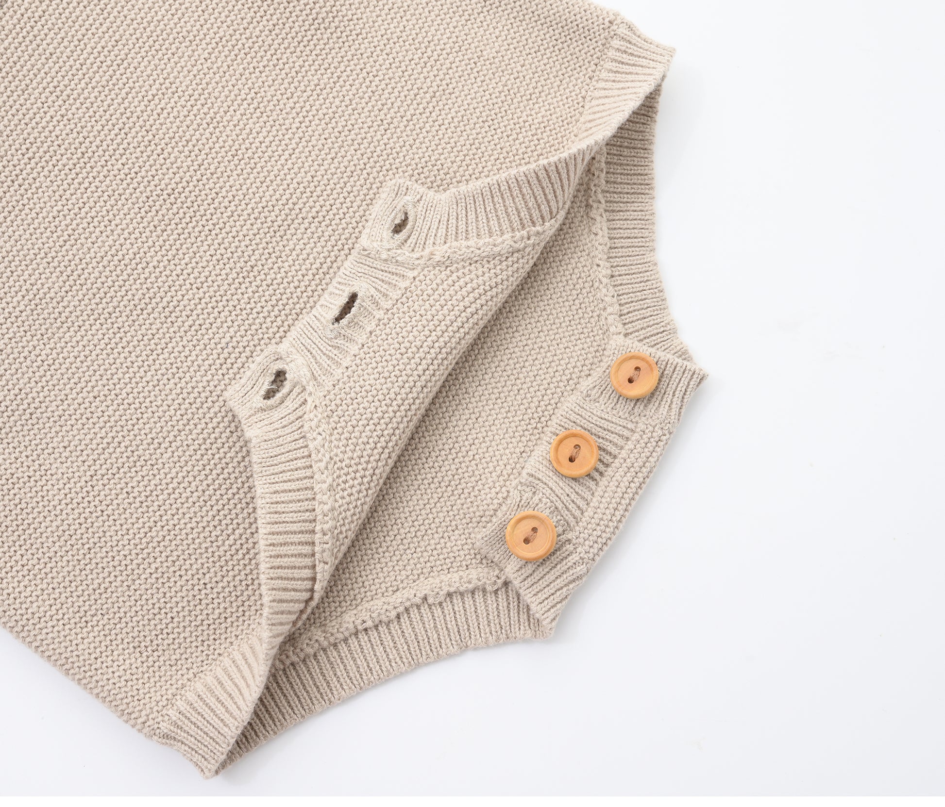 KNITTED CHOCO PULL OVER WITH BEIGE SINGLESUIT; 100% Organic Cotton; Pull Over made from GOTS-certified organic cotton; Rib finish at neck, cuffs and hem; Dropped shoulder; Relaxed fit.