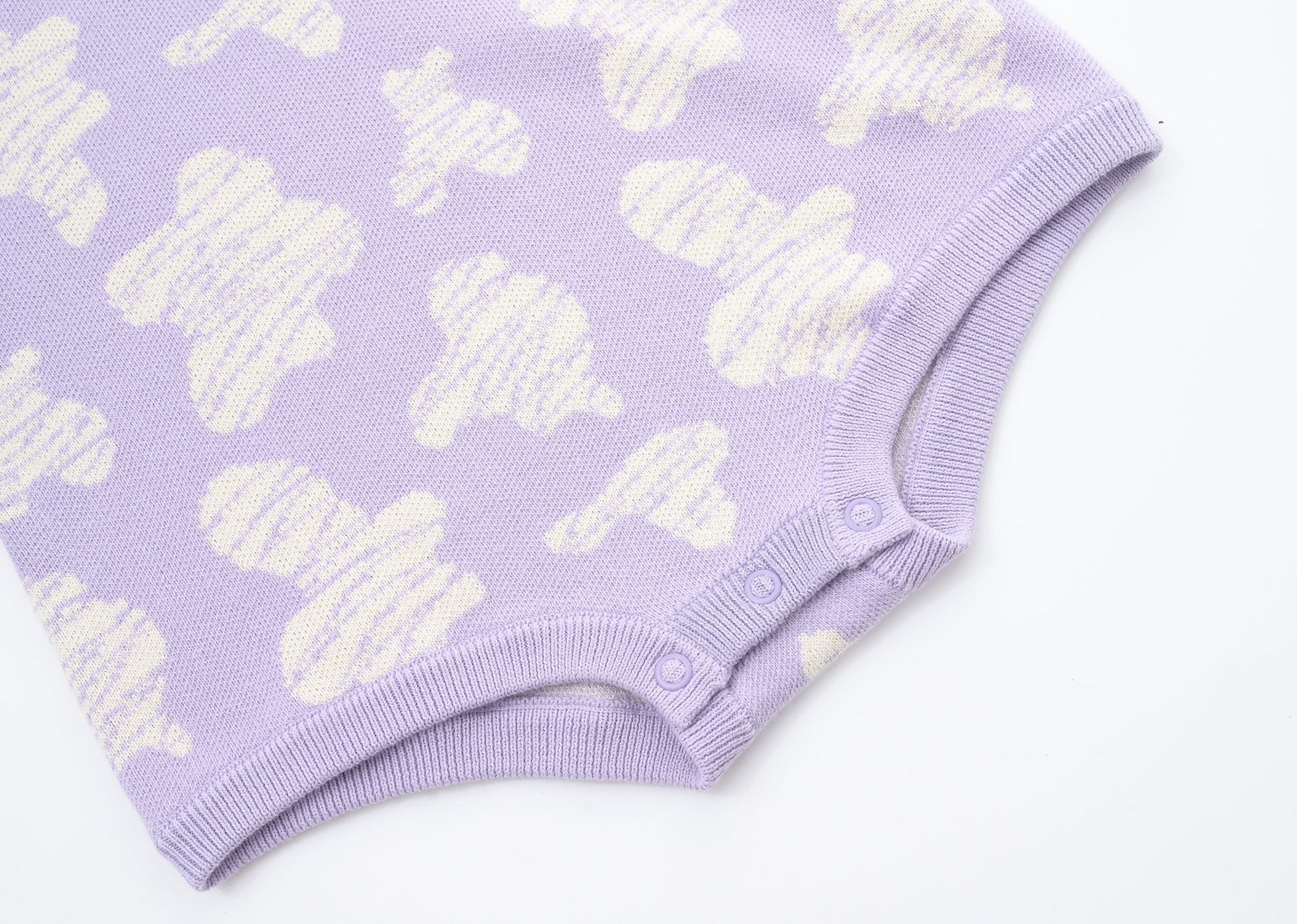 KNITTED SPOTS ROMPER WITH LEGGING- TARO; 100% Organic Cotton; Jacquard Romper made from GOTS-certified organic cotton; 'TARO SPOTS' Jacquard pattern; Rib hem at neck, cuffs and leg opening; Features convenient press snaps at the crotch for effortless dressing; Oversized fit.